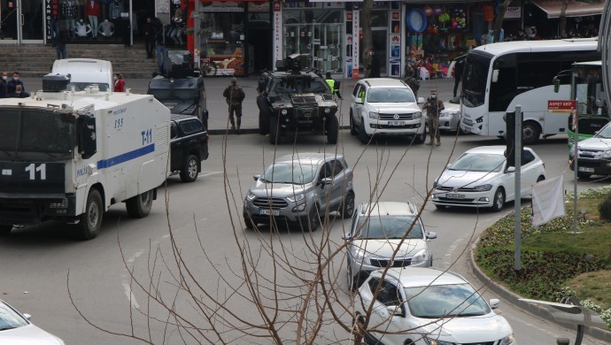 HDP il ve ilçe başkanlarının da aralarında bulunduğu 718 kişi gözaltına alındı
